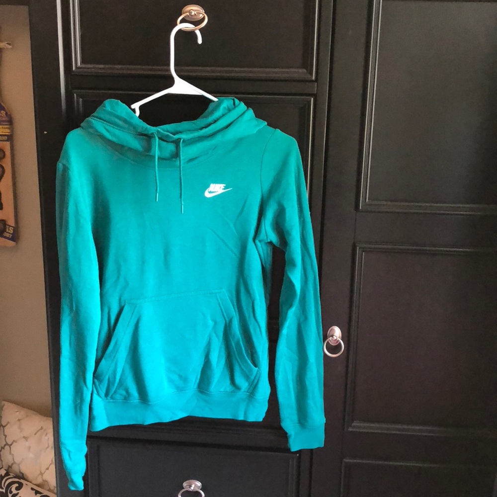Women’s Nike Sweatshirt